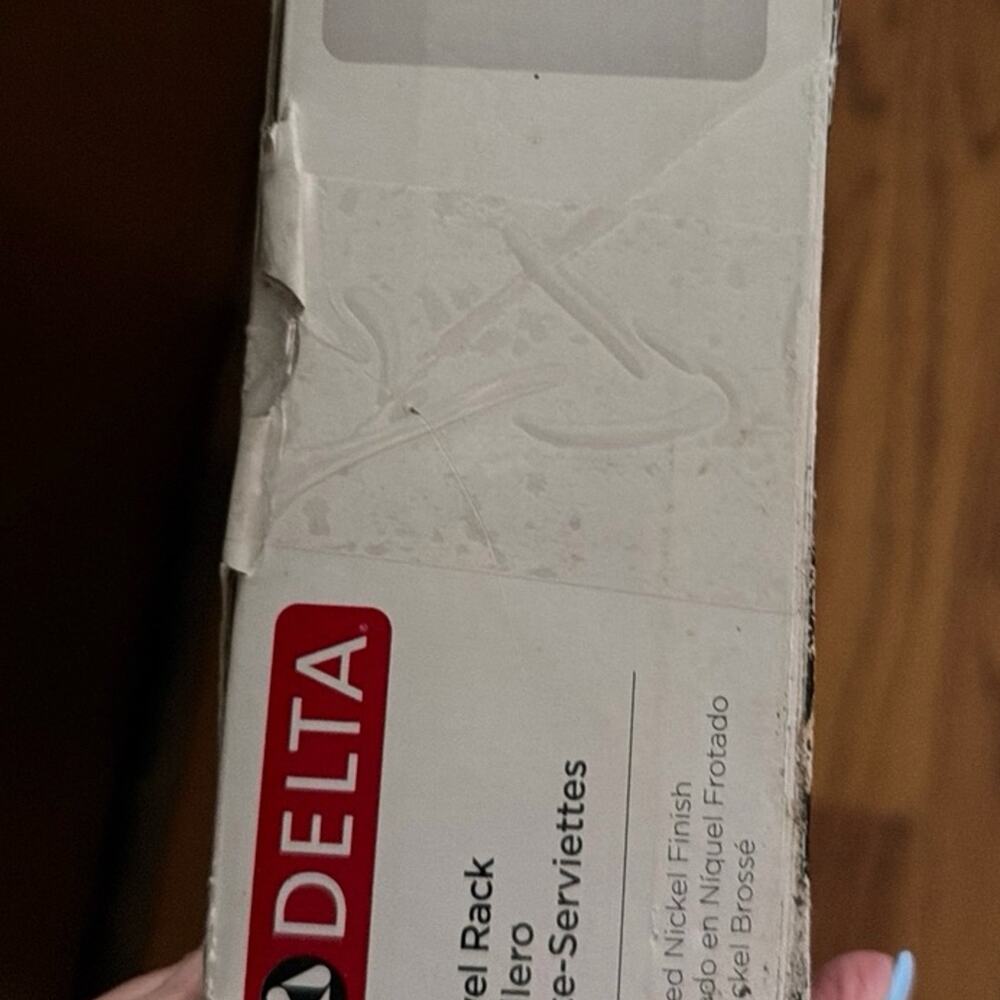 Delta Bathroom Towel Rack - Picture 2 of 3